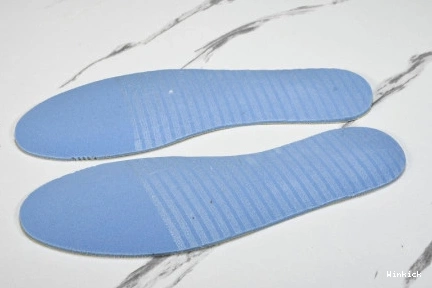 Travis 1 DZ4137-701 Scott x Jordan Air 1102